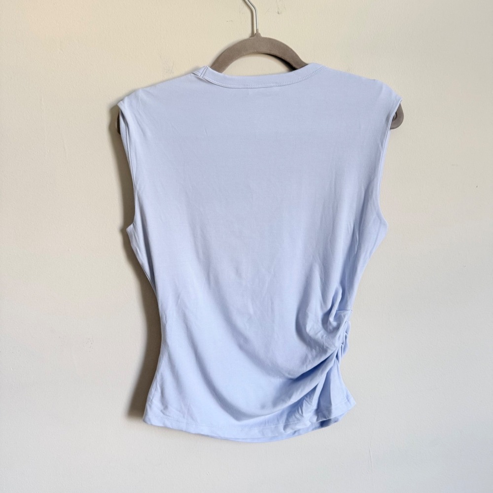Banana Republic Women Light Blue Side Cinched Sleeveless Crew Neck Top XS NWT - Picture 2 of 4